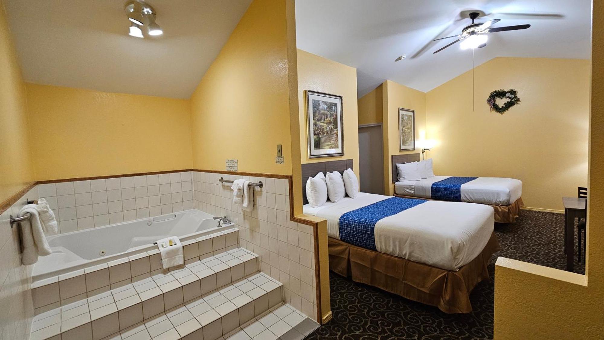 Travelodge By Wyndham Венатчі Екстер'єр фото