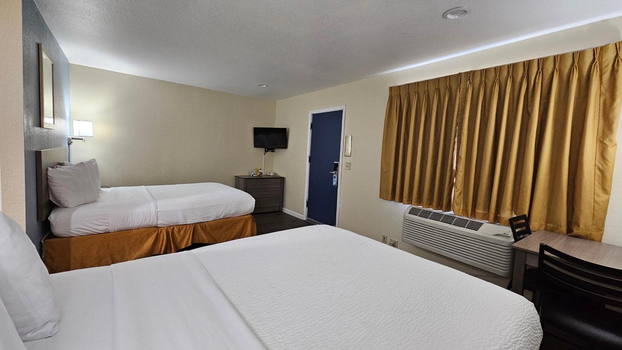 Travelodge By Wyndham Венатчі Екстер'єр фото